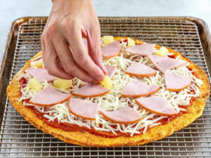 مواد روی پیتزا